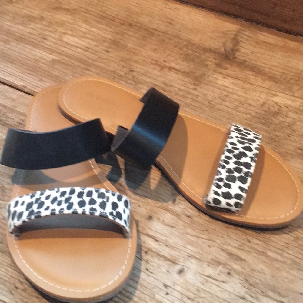 Old Navy cheetah sandals